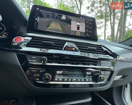 Белый БМВ М5, объемом двигателя 4.39 л и пробегом 18 тыс. км за 118800 $, фото 53 на Automoto.ua