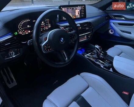 Белый БМВ М5, объемом двигателя 4.39 л и пробегом 18 тыс. км за 118800 $, фото 78 на Automoto.ua