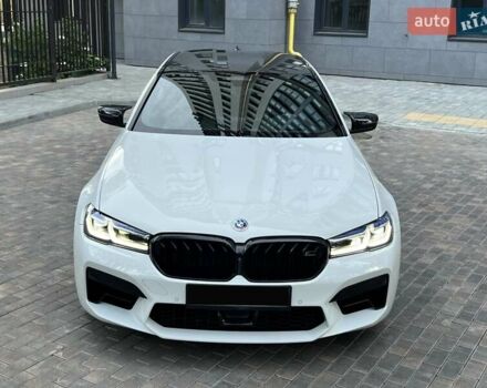 Белый БМВ М5, объемом двигателя 4.39 л и пробегом 18 тыс. км за 118800 $, фото 4 на Automoto.ua