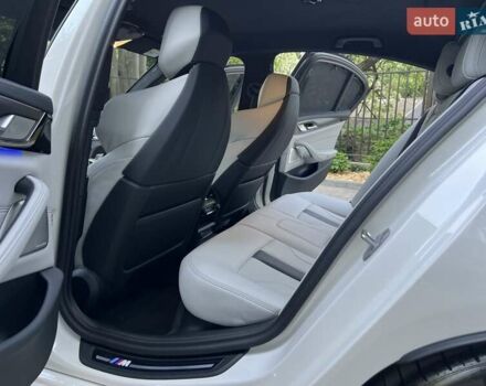 Белый БМВ М5, объемом двигателя 4.39 л и пробегом 18 тыс. км за 118800 $, фото 43 на Automoto.ua