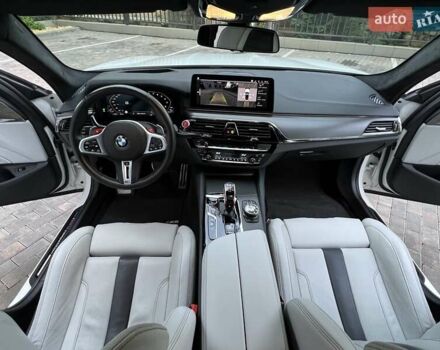 Белый БМВ М5, объемом двигателя 4.39 л и пробегом 18 тыс. км за 118800 $, фото 45 на Automoto.ua