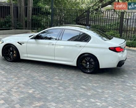 Белый БМВ М5, объемом двигателя 4.39 л и пробегом 18 тыс. км за 118800 $, фото 5 на Automoto.ua