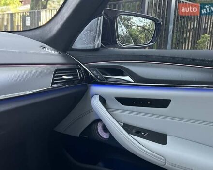 Белый БМВ М5, объемом двигателя 4.39 л и пробегом 18 тыс. км за 118800 $, фото 74 на Automoto.ua