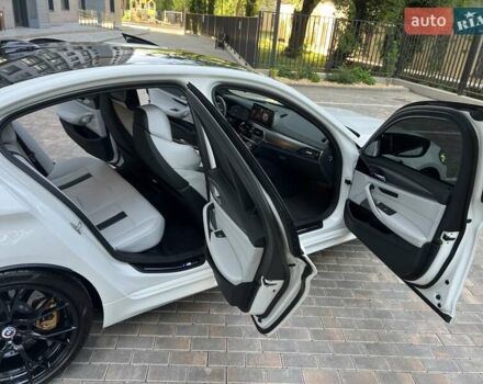 Белый БМВ М5, объемом двигателя 4.39 л и пробегом 18 тыс. км за 118800 $, фото 37 на Automoto.ua