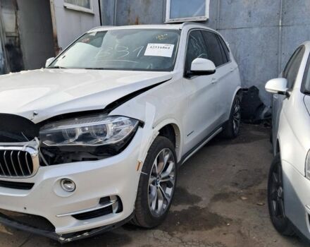 Белый БМВ М5, объемом двигателя 3 л и пробегом 80 тыс. км за 35000 $, фото 1 на Automoto.ua