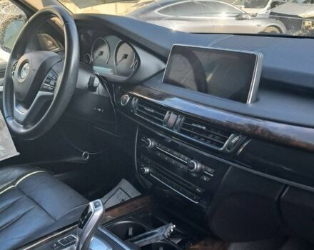 Белый БМВ М5, объемом двигателя 3 л и пробегом 80 тыс. км за 35000 $, фото 2 на Automoto.ua