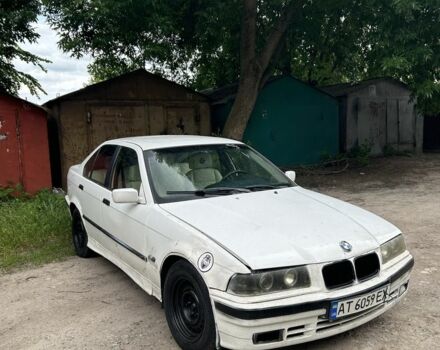 Белый БМВ М5, объемом двигателя 1.8 л и пробегом 380 тыс. км за 1300 $, фото 1 на Automoto.ua