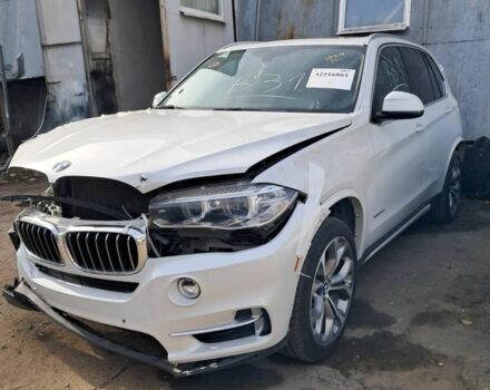 Белый БМВ М5, объемом двигателя 3 л и пробегом 80 тыс. км за 35000 $, фото 1 на Automoto.ua