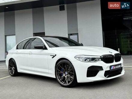 БМВ М5 2018 в Киеве на Automoto.ua Белый БМВ М5, объемом двигателя 4.39 л и пробегом 79 тыс. км за 62500 $, фото 1 на Automoto.ua