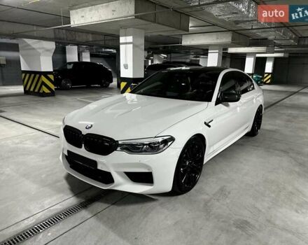 Белый БМВ М5, объемом двигателя 4.4 л и пробегом 23 тыс. км за 64000 $, фото 1 на Automoto.ua