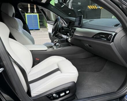 Черный БМВ М5, объемом двигателя 4.4 л и пробегом 63 тыс. км за 75000 $, фото 6 на Automoto.ua