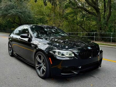 Черный БМВ М5, объемом двигателя 4.4 л и пробегом 70 тыс. км за 9500 $, фото 1 на Automoto.ua