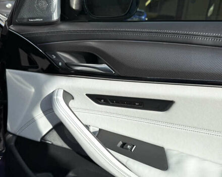 Фиолетовый БМВ М5, объемом двигателя 4.39 л и пробегом 31 тыс. км за 113000 $, фото 19 на Automoto.ua