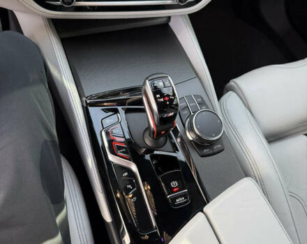 Фиолетовый БМВ М5, объемом двигателя 4.39 л и пробегом 31 тыс. км за 113000 $, фото 27 на Automoto.ua