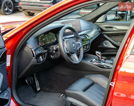 Красный БМВ М5, объемом двигателя 4.39 л и пробегом 35 тыс. км за 127777 $, фото 18 на Automoto.ua
