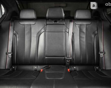 БМВ М5, объемом двигателя 4.4 л и пробегом 15 тыс. км за 124000 $, фото 8 на Automoto.ua