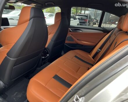 БМВ М5, объемом двигателя 4.4 л и пробегом 12 тыс. км за 122156 $, фото 7 на Automoto.ua