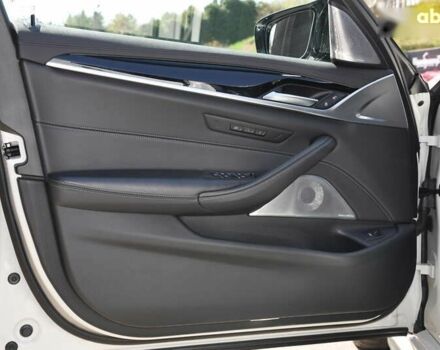 БМВ М5, объемом двигателя 4.4 л и пробегом 53 тыс. км за 96000 $, фото 16 на Automoto.ua