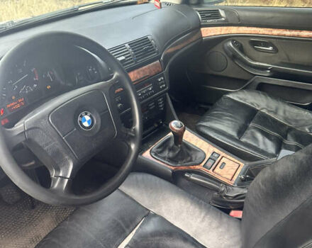 Серый БМВ М5, объемом двигателя 2.5 л и пробегом 350 тыс. км за 3150 $, фото 3 на Automoto.ua