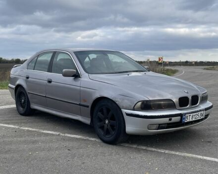 Сірий БМВ М5, об'ємом двигуна 2.5 л та пробігом 430 тис. км за 2600 $, фото 1 на Automoto.ua