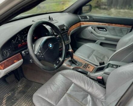 Сірий БМВ М5, об'ємом двигуна 3 л та пробігом 377 тис. км за 3266 $, фото 3 на Automoto.ua
