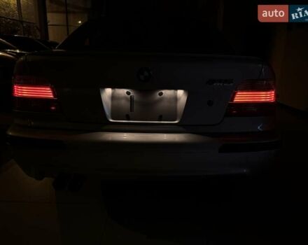 Серый БМВ М5, объемом двигателя 4.94 л и пробегом 169 тыс. км за 99900 $, фото 9 на Automoto.ua