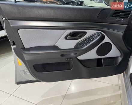 Серый БМВ М5, объемом двигателя 4.94 л и пробегом 169 тыс. км за 99900 $, фото 53 на Automoto.ua