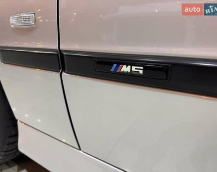 Серый БМВ М5, объемом двигателя 4.94 л и пробегом 169 тыс. км за 99900 $, фото 38 на Automoto.ua