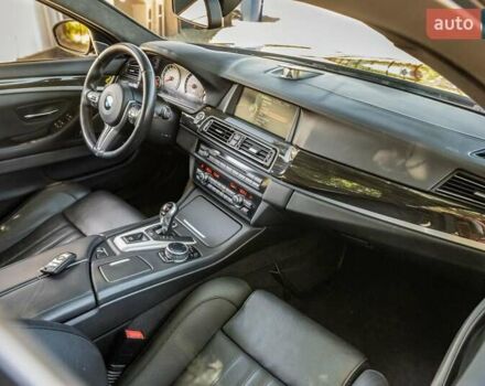 Серый БМВ М5, объемом двигателя 4.4 л и пробегом 75 тыс. км за 13750 $, фото 8 на Automoto.ua