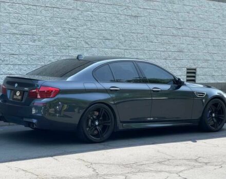 Серый БМВ М5, объемом двигателя 4.4 л и пробегом 76 тыс. км за 9500 $, фото 5 на Automoto.ua