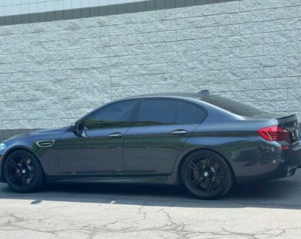 Серый БМВ М5, объемом двигателя 4.4 л и пробегом 76 тыс. км за 9500 $, фото 3 на Automoto.ua