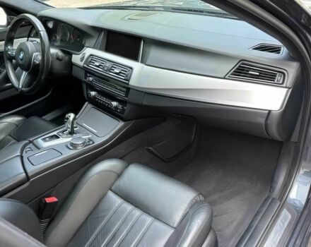 Серый БМВ М5, объемом двигателя 4.4 л и пробегом 76 тыс. км за 9500 $, фото 7 на Automoto.ua