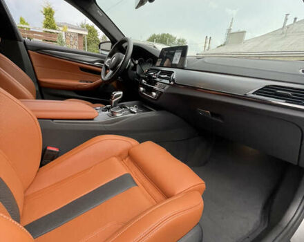 Серый БМВ М5, объемом двигателя 4.39 л и пробегом 38 тыс. км за 68250 $, фото 41 на Automoto.ua