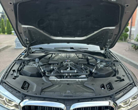 Серый БМВ М5, объемом двигателя 4.39 л и пробегом 38 тыс. км за 65500 $, фото 32 на Automoto.ua