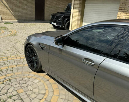 Серый БМВ М5, объемом двигателя 4.4 л и пробегом 89 тыс. км за 51500 $, фото 4 на Automoto.ua