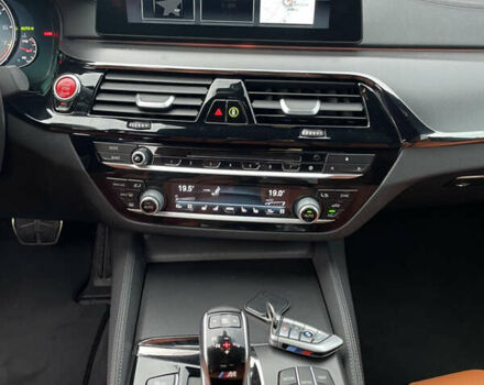 Серый БМВ М5, объемом двигателя 4.39 л и пробегом 38 тыс. км за 68250 $, фото 48 на Automoto.ua