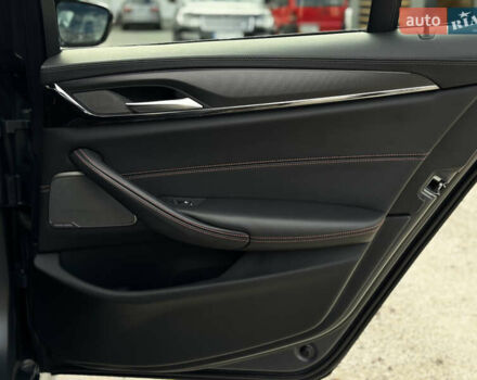 Серый БМВ М5, объемом двигателя 4.4 л и пробегом 59 тыс. км за 135000 $, фото 61 на Automoto.ua