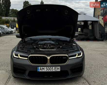 Серый БМВ М5, объемом двигателя 4.4 л и пробегом 59 тыс. км за 135000 $, фото 78 на Automoto.ua