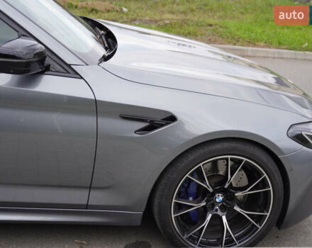 Серый БМВ М5, объемом двигателя 4.39 л и пробегом 43 тыс. км за 109000 $, фото 24 на Automoto.ua