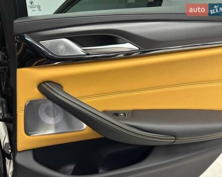 Серый БМВ М5, объемом двигателя 4.39 л и пробегом 18 тыс. км за 139500 $, фото 38 на Automoto.ua