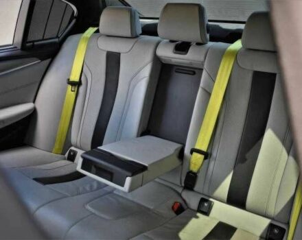 Серый БМВ М5, объемом двигателя 4.4 л и пробегом 15 тыс. км за 49900 $, фото 16 на Automoto.ua