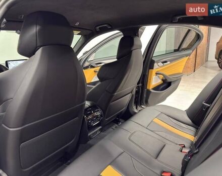 Серый БМВ М5, объемом двигателя 4.39 л и пробегом 18 тыс. км за 139500 $, фото 33 на Automoto.ua