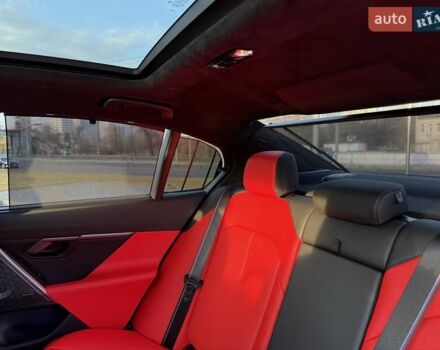 Серый БМВ М5, объемом двигателя 4.39 л и пробегом 1 тыс. км за 184000 $, фото 33 на Automoto.ua