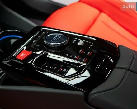 Серый БМВ М5, объемом двигателя 4.4 л и пробегом 1 тыс. км за 185900 $, фото 26 на Automoto.ua