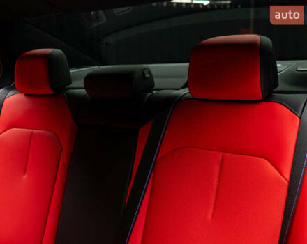 Серый БМВ М5, объемом двигателя 4.4 л и пробегом 1 тыс. км за 185900 $, фото 32 на Automoto.ua