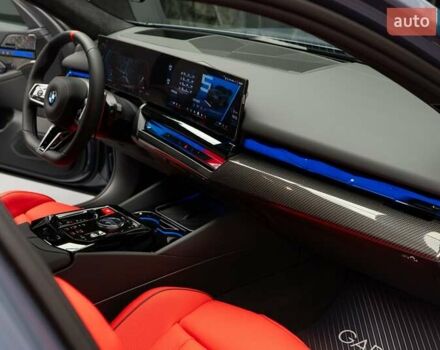 Серый БМВ М5, объемом двигателя 4.4 л и пробегом 1 тыс. км за 185900 $, фото 44 на Automoto.ua