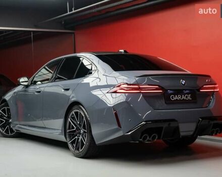 Серый БМВ М5, объемом двигателя 4.4 л и пробегом 1 тыс. км за 185900 $, фото 12 на Automoto.ua