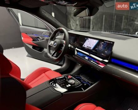 Серый БМВ М5, объемом двигателя 4.4 л и пробегом 1 тыс. км за 181900 $, фото 55 на Automoto.ua