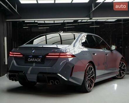 Серый БМВ М5, объемом двигателя 4.4 л и пробегом 1 тыс. км за 185900 $, фото 9 на Automoto.ua