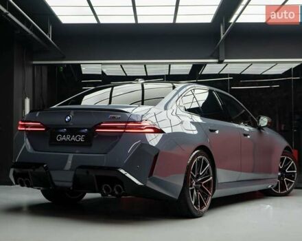 Серый БМВ М5, объемом двигателя 4.4 л и пробегом 1 тыс. км за 185900 $, фото 10 на Automoto.ua